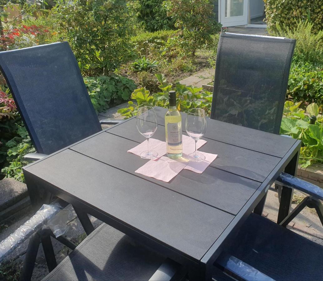 Cottage Geestmerambacht, Een Nieuw Vrijstaande Sfeervol En Landelijk Gelegen Vakantiewoning Koedijk Dış mekan fotoğraf